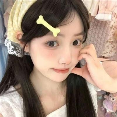 爱唱歌的大学生女生季